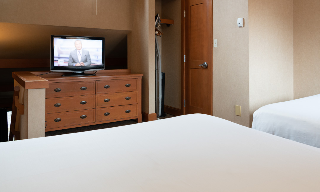 1 Bedroom plus Loft Condo - Loft TV