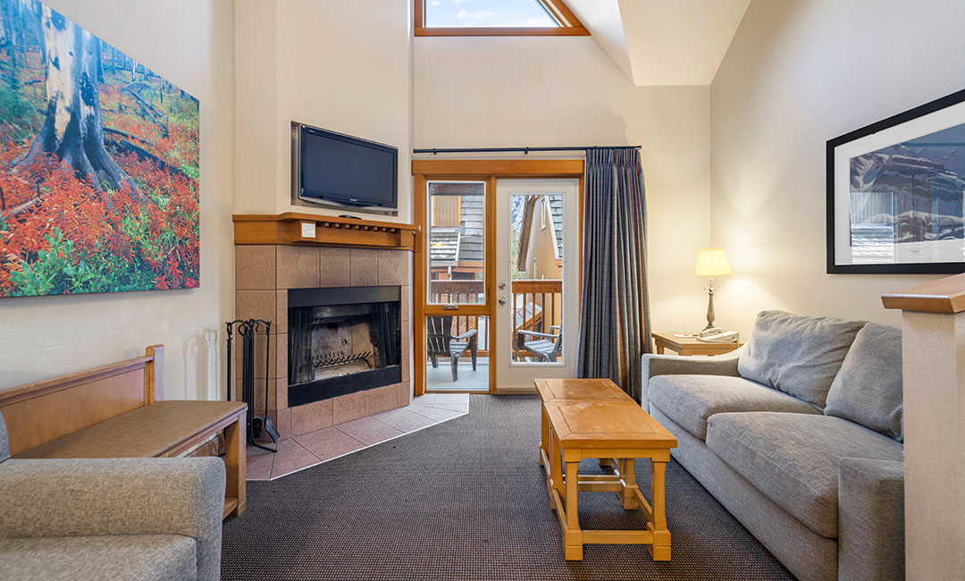 Premier Two Bedroom Loft Condo with Games